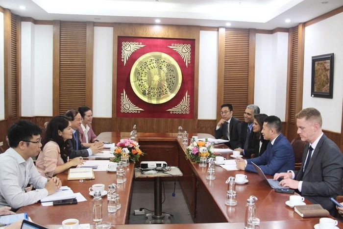 Quang cảnh buổi tiếp