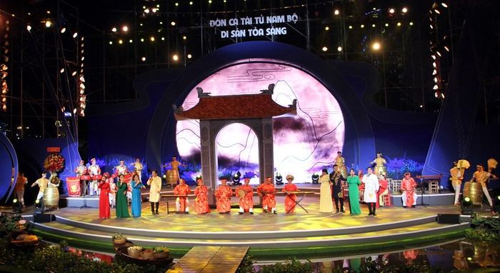 Biểu diễn Đờn ca tài tử Nam Bộ tại TP.HCM, loại hình nghệ thuật được UNESCO ghi danh là Di sản văn hóa phi vật thể đại diện của nhân loại từ năm 2013