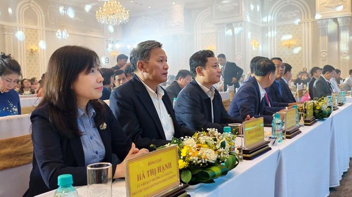 Đại biểu tham dự buổi gặp mặt