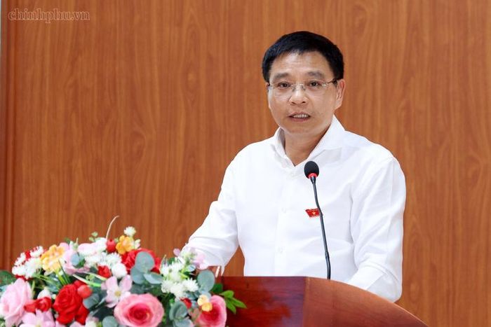 Phó Thủ tướng Nguyễn Văn Thắng phát biểu tại cuộc tiếp xúc cử tri - Ảnh: chinhphu.vn/Đức Tuân