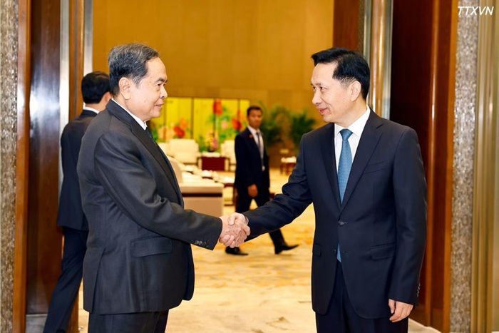 Chủ tịch Quốc hội Trần Thanh Mẫn tiếp Bí thư Tỉnh ủy, Chủ nhiệm Ủy ban Thường vụ Nhân đại tỉnh Thiểm Tây (Trung Quốc) Triệu Nhất Đức. (Ảnh: Doãn Tấn/TTXVN)