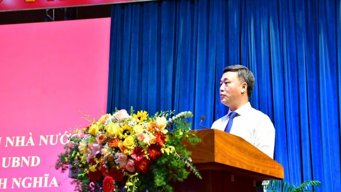 Ông Nguyễn Việt Hùng, Phó Bí thư Tỉnh ủy, Chủ tịch Ủy ban nhân dân tỉnh Khánh Hòa phát biểu. (Ảnh: P.LOAN)