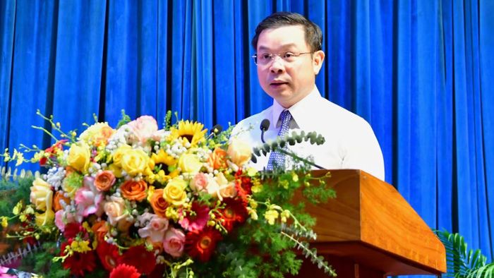 Ông Đỗ Hữu Huy, Phó Bí thư Tỉnh ủy, Chủ tịch Ủy ban nhân dân tỉnh Đắk Lắk phát biểu. (Ảnh: P.LOAN)