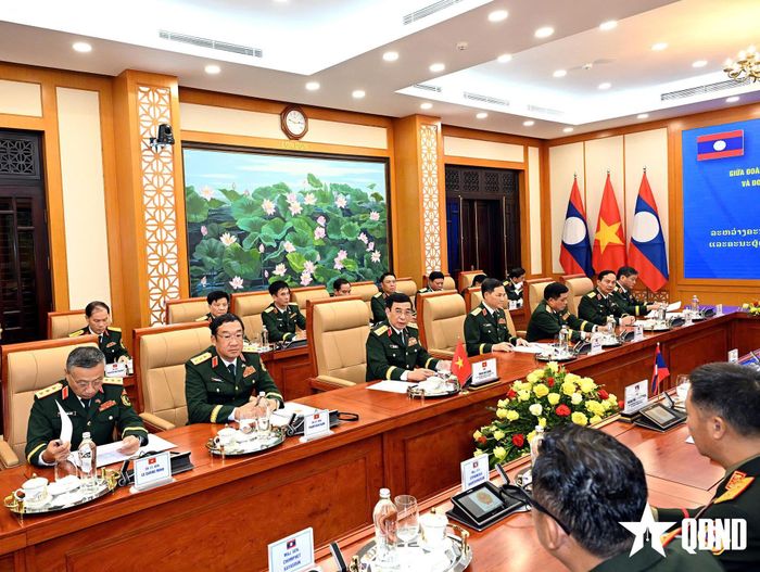  Đại tướng Phan Văn Giang và đoàn Việt Nam tại hội đàm. Ảnh: TRỌNG HẢI 
