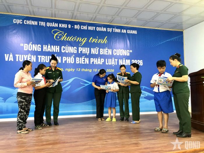 Ban tổ chức chương trình phối hợp thực hiện công tác tuyên truyền, phổ biến pháp luật, vận động nhân dân chấp hành pháp luật tại cơ sở.