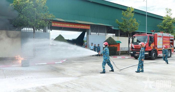 Kiểm tra công tác huấn luyện, luyện tập phòng cháy, chữa cháy.