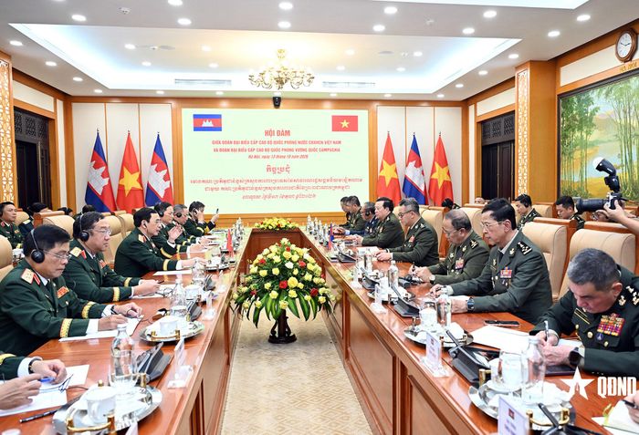 Quang cảnh hội đàm. Ảnh: TRỌNG HẢI