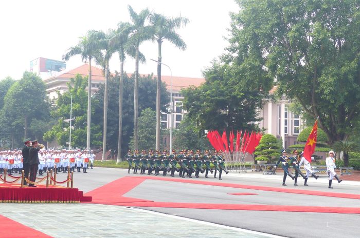  Quang cảnh lễ đón ở trụ sở Bộ Quốc phòng. Ảnh: TRẦN BÌNH 