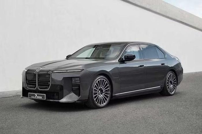 BMW Concept 7 Protection chống đạn là mẫu xe ý tưởng mới thuộc phân khúc sedan hạng sang bọc thép, hướng tới các khách hàng cá nhân, doanh nghiệp và tổ chức cần giải pháp bảo vệ tối ưu nhưng vẫn giữ sự kín đáo, tiện nghi cùng cảm giác lái đặc trưng của BMW.