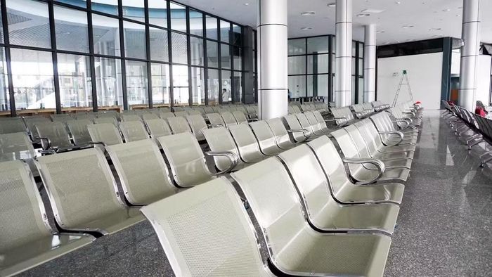 Bên cạnh khu vực dành cho xe khách, công trình còn bố trí không gian đón, trả khách cho xe buýt và taxi, tạo điều kiện kết nối giữa các loại hình vận tải.