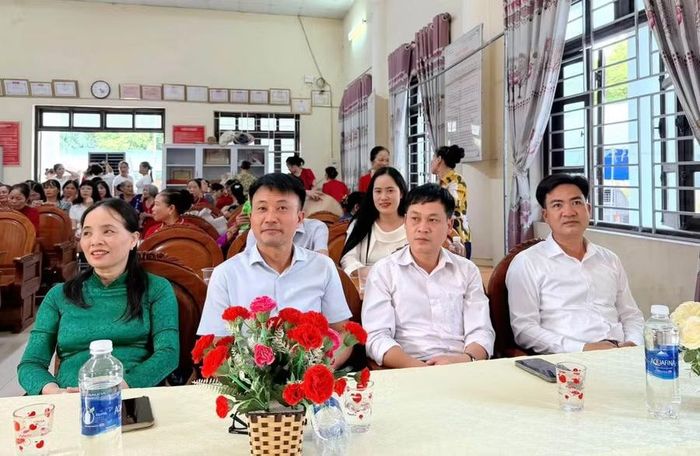 Đại biểu tham gia chương trình.