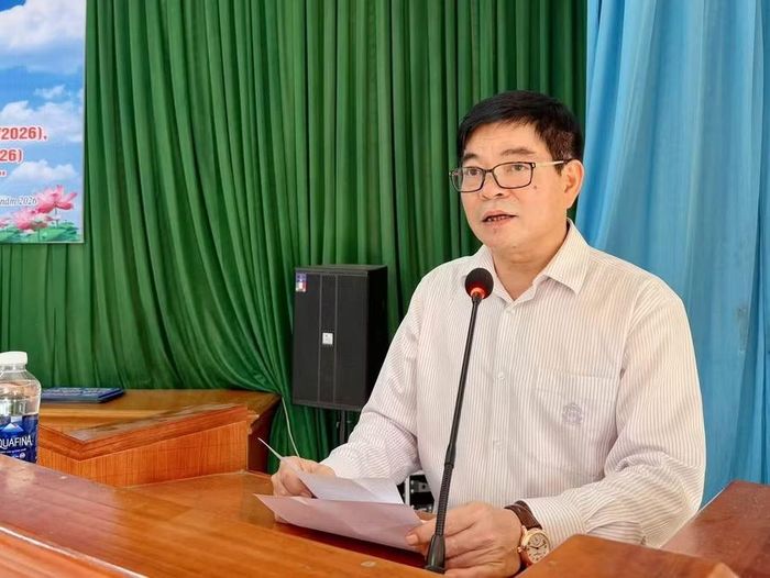 Ông Ngô Hữu Mai, Bí thư Đảng ủy, Chủ tịch HĐND xã Vĩnh Thành phát biểu tại chương trình.