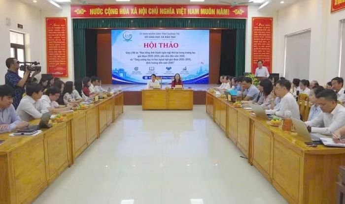 Sở GD&ĐT Quảng Trị tổ chức Hội thảo góp ý Đề án “Đưa tiếng Anh thành ngôn ngữ thứ hai trong trường học giai đoạn 2025-2035, tầm nhìn đến năm 2045” và “Tăng cường dạy và học ngoại ngữ giai đoạn 2025-2035, định hướng đến năm 2045” trên địa bàn tỉnh Quảng Trị.