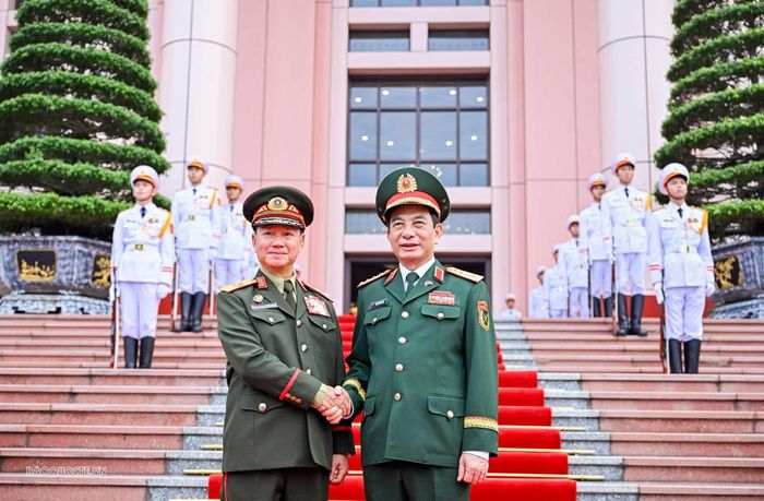 Đại tướng Phan Văn Giang khẳng định, hợp tác quốc phòng Việt Nam - Lào thời gian qua đạt những kết quả to lớn, ngày càng thực chất, phát huy vai trò là một trong những trụ cột quan trọng của quan hệ hai nước. (Ảnh: Nguyễn Hồng)