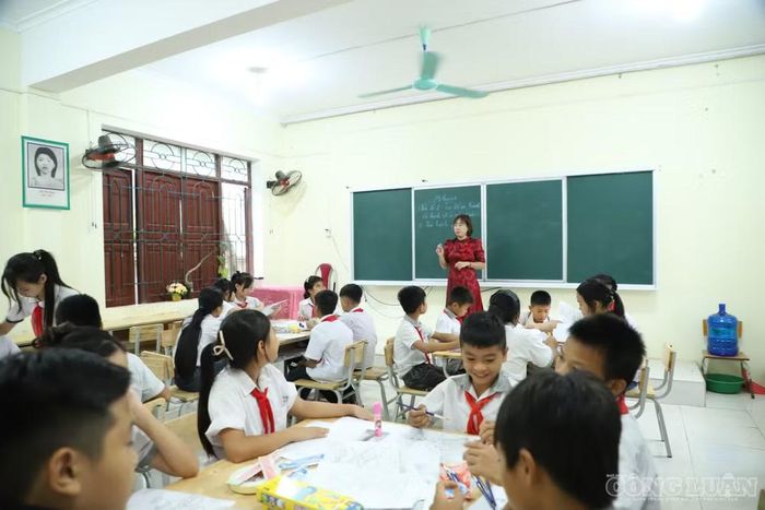Bài toán cuối cùng không phải làm thế nào để tiền vẫn được thu mà không mang tên quỹ, mà là làm sao để các hoạt động thật sự cần thiết của học sinh được duy trì trên cơ sở tự nguyện, đúng quy định và không tạo thêm gánh nặng cho gia đình.
