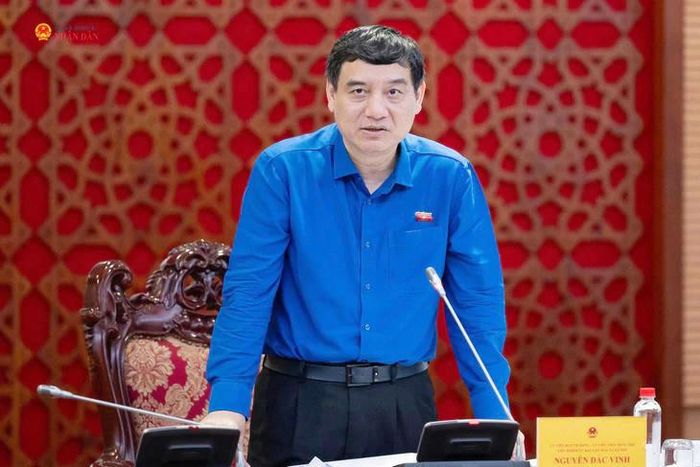 Chủ nhiệm Ủy ban Văn hóa và Xã hội Nguyễn Đắc Vinh.