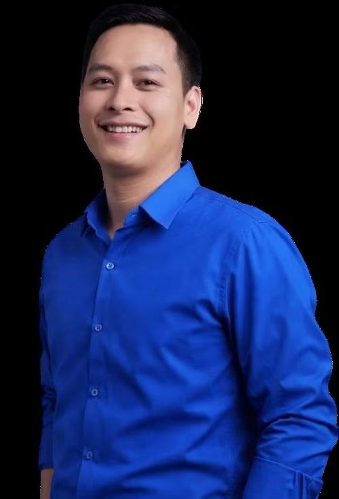 TS tâm lý học Nguyễn Tuấn Anh cho rằng thói quen “chỉ xem thêm 5 phút” trước khi ngủ dễ kéo dài hàng chục phút, thậm chí cả tiếng, do sự cuốn hút từ video, nội dung liên tục trên màn hình.