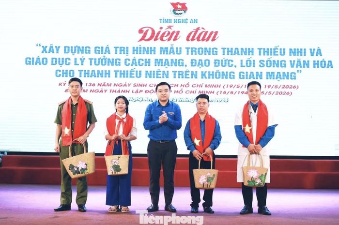 Anh Cường được tuyên dương Thanh niên tiên tiến làm theo lời Bác cấp tỉnh.