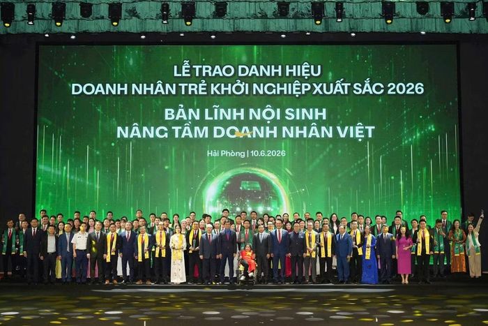 Giải thưởng doanh nhân trẻ khởi nghiệp xuất sắc truyền cảm hứng cho thanh niên kinh doanh bằng khát vọng, giữ cho mình sự bền bỉ, chuẩn mực, làm giàu chính đáng cho bản thân, quê hương và đất nước. 