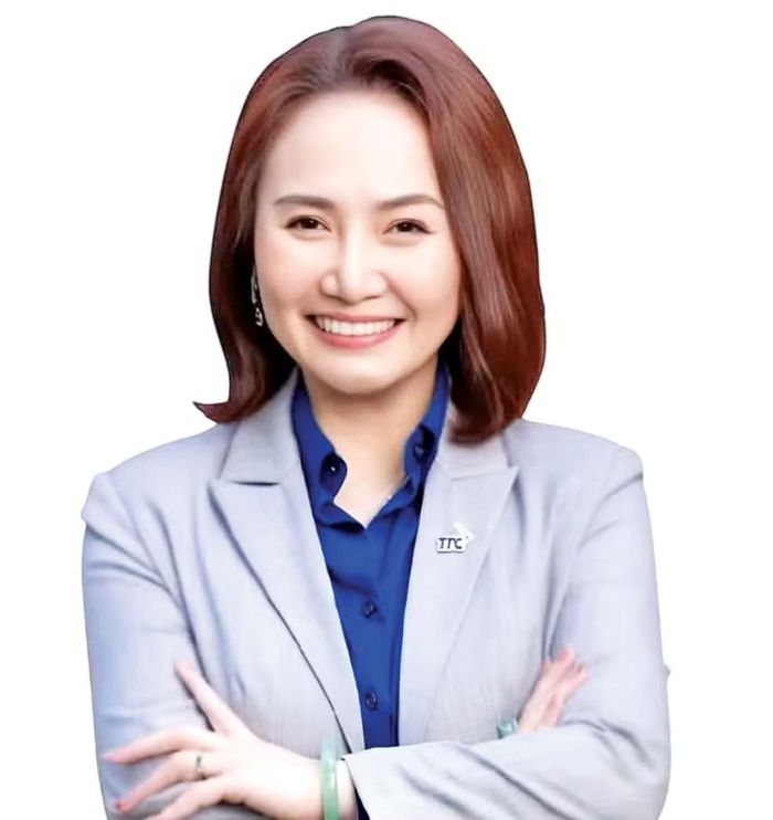 Bà Đặng Huỳnh Ức My là thế hệ kế tiếp, nhận chuyển giao quyền quản lý TTC AgriS từ mẹ là bà Huỳnh Bích Ngọc Ảnh: SBT