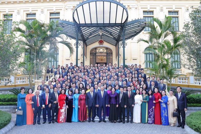  Tổng Bí thư, Chủ tịch nước Tô Lâm và các đại biểu. Ảnh: PV. 