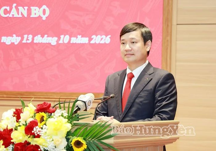 Ông Nguyễn Tuấn Phong, Trưởng ban Tuyên giáo Tỉnh ủy phát biểu nhận nhiệm vụ.