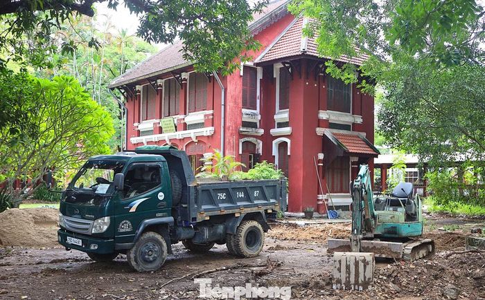 Dự án cải tạo, nâng cấp Trường THPT Chuyên Quốc học Huế từng chậm tiến độ gần 140 ngày.