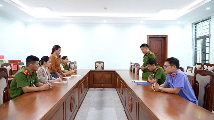 Vợ chồng chủ kênh 'Già làng Tây Nguyên' bị khởi tố về tội “Xâm phạm quyền sở hữu công nghiệp”, liên quan thương hiệu sâm Ngọc Linh.