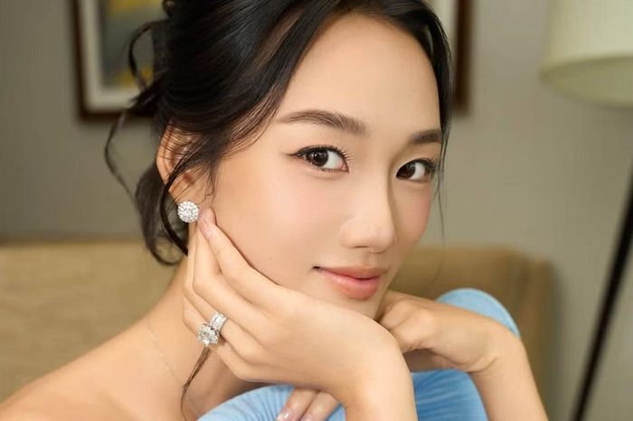 Sau Á hậu Trịnh Mỹ Anh, Hoa hậu Quỳnh Anh xin lỗi.