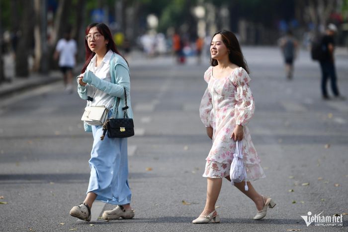 Thời tiết miền Bắc duy trì nắng hanh khô. Ảnh: Nam Khánh