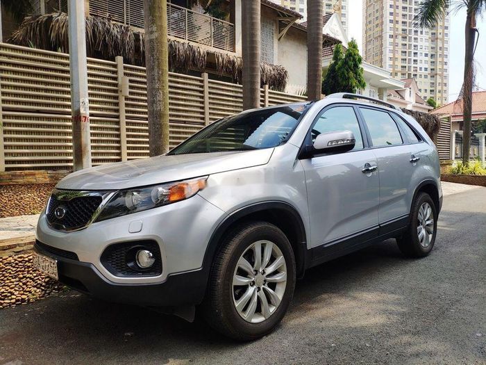 Thiết kế Kia Sorento 2011 bản máy xăng 2.4L.