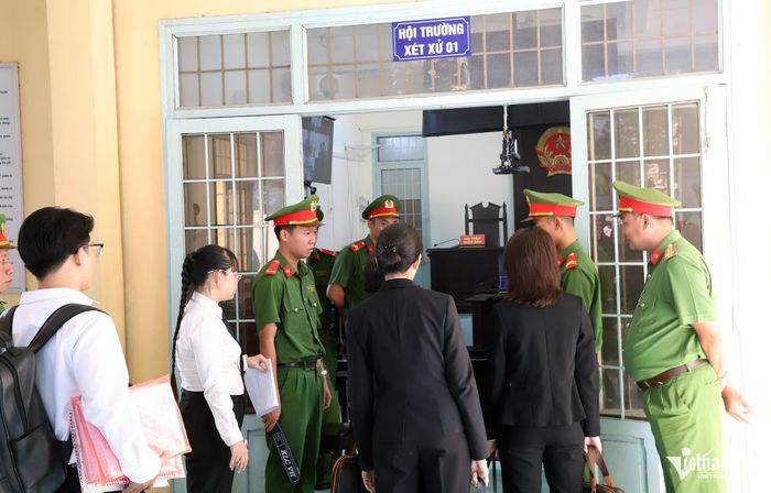 An ninh phiên toà được thắt chặt