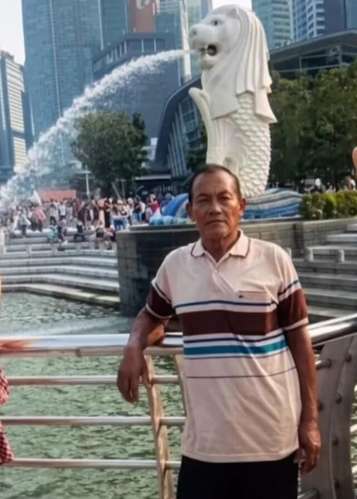 Queue cùng ông nội đi từ Thái Lan đến Singapore. Ảnh: IG
