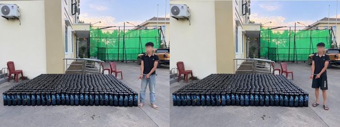 Đối tượng và vật chứng tại trụ sở Công an xã Hải Sơn. Ảnh: Công an TP Quảng Ninh