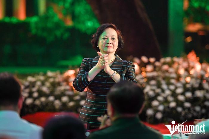 Phó Thủ tướng Phạm Thị Thanh Trà, Trưởng Ban Chỉ đạo quốc gia về tìm kiếm, quy tập và xác định danh tính hài cốt liệt sĩ.