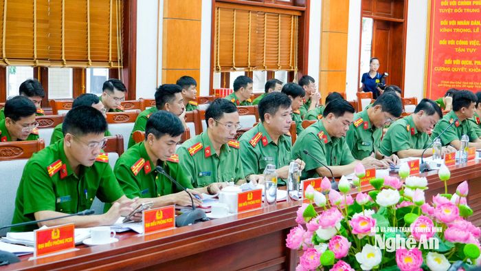 Các đại biểu tham dự hội thảo. Ảnh: Phạm Bằng