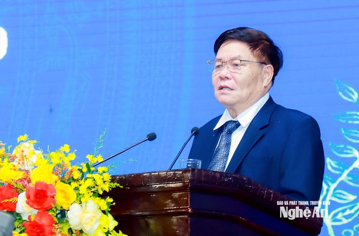Ông Phạm Đình Hạnh - Chủ tịch Hiệp hội Doanh nghiệp tỉnh Nghệ An phát biểu tại chương trình. Ảnh: Thành Duy