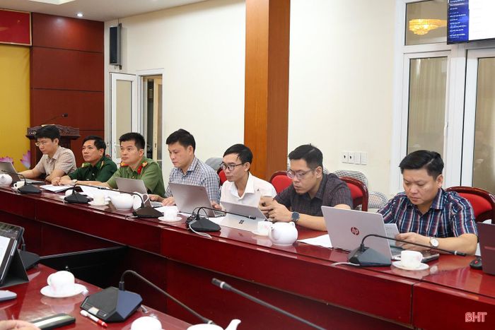Các đại biểu tham dự phiên họp tại điểm cầu Hà Tĩnh.