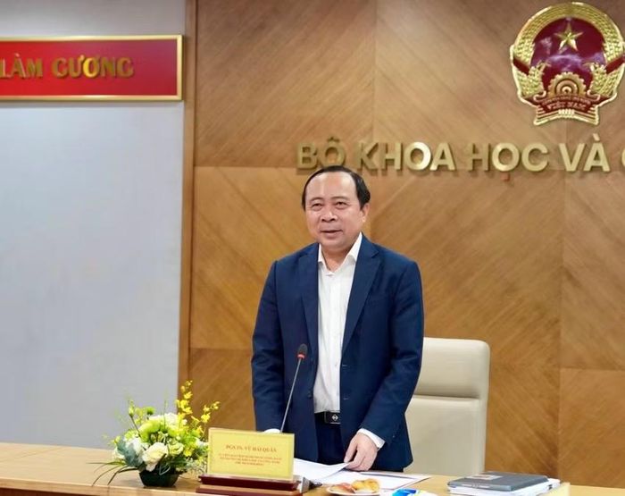 Bộ trưởng Bộ Khoa học và Công nghệ Vũ Hải Quân, Chủ tịch Hội đồng nhấn mạnh, ý nghĩa của việc xét tặng hai giải thưởng đối với sự phát triển của khoa học và công nghệ nước nhà. (Ảnh: Bộ KHCN)