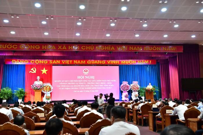 Sự phối hợp này sẽ giúp các tỉnh quản lý hiệu quả đất đai, tài sản công và xử lý dứt điểm tình trạng trụ sở dôi dư sau sáp nhập, tránh lãng phí nguồn lực. (Ảnh: KTNN)