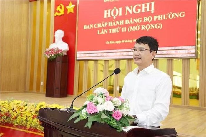 Ông Đặng Gia Duẩn, Bí thư Đảng ủy phường Ea Kao, tỉnh Đắk Lắk thống nhất cao với chỉ đạo của Trung ương về việc “tập trung hoàn thành cao nhất nhiệm vụ năm 2026, tạo nền tảng để năm 2027 tăng tốc, bứt phá”. Ảnh: TTXVN phát