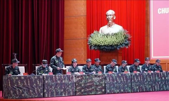 Diễn tập hội nghị lãnh đạo chuyển địa phương vào trạng thái khẩn cấp về quốc phòng; thực hiện lệnh động viên Cục bộ của Chủ tịch nước.