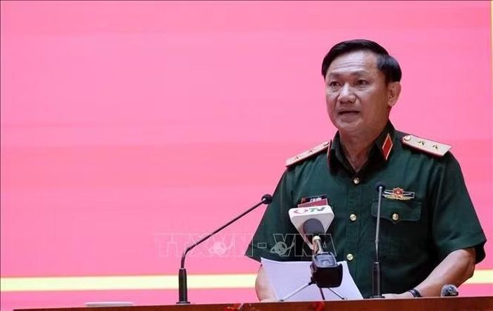 Trung tướng Lê Văn Hướng, Phó Tổng Tham mưu trưởng Quân đội nhân dân Việt Nam, phát biểu.