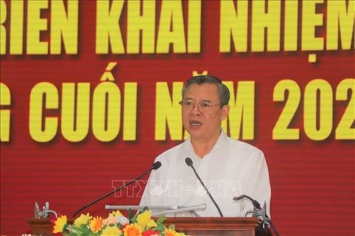 Ông Trương Cảnh Tuyên, Chủ tịch UBND thành phố Cần Thơ phát biểu tại hội nghị.