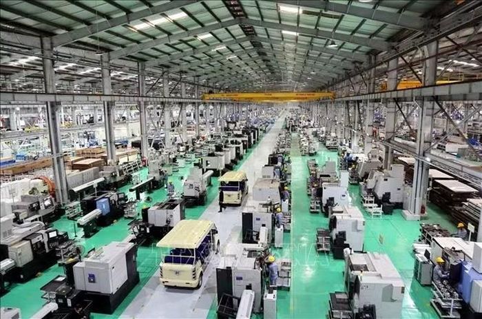 Các nhà máy, khu sản xuất trong Khu kinh tế mở Chu Lai được đầu tư dây chuyền hiện đại. Ảnh: Đoàn Hữu Trung/TTXVN