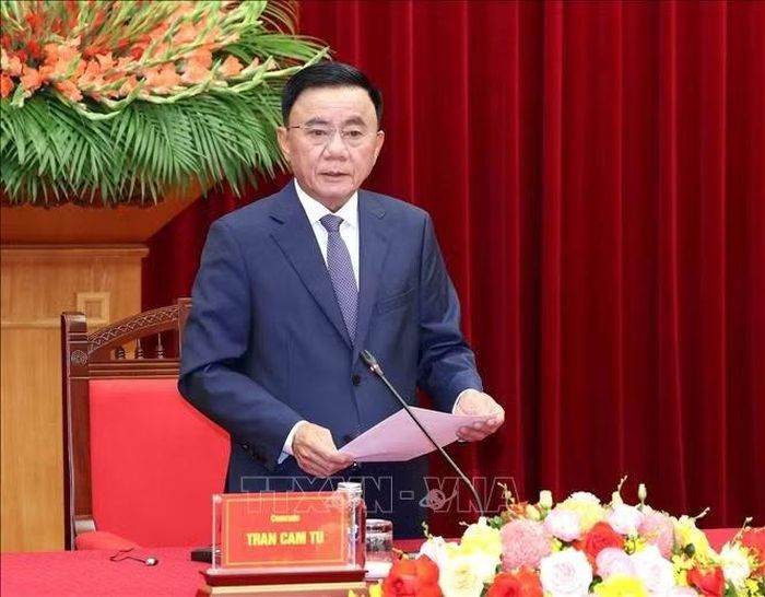 Đồng chí Trần Cẩm Tú, Ủy viên Bộ Chính trị, Thường trực Ban Bí thư phát biểu tại buổi tiếp. Ảnh: Phương Hoa/TTXVN