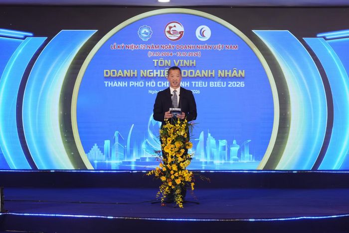 Ông Mai Hữu Tín, Chủ tịch Liên đoàn Doanh nghiệp TP Hồ Chí Minh, chia sẻ về yêu cầu đổi mới quản trị, chuyển đổi số và chuyển đổi xanh.