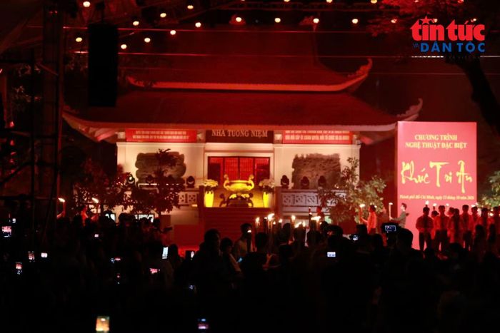 Các tiết mục nghệ thuật khắc họa sự hy sinh của những người lính vì độc lập, tự do của Tổ quốc.