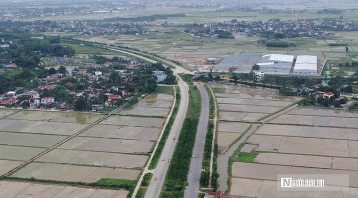 Dự án đường nối Tp.Thanh Hóa (cũ) với Cảng hàng không Thọ Xuân được xác định là tuyến giao thông quan trọng, công tác GPMB đang được đẩy mạnh tại các địa phương có dự án đi qua.