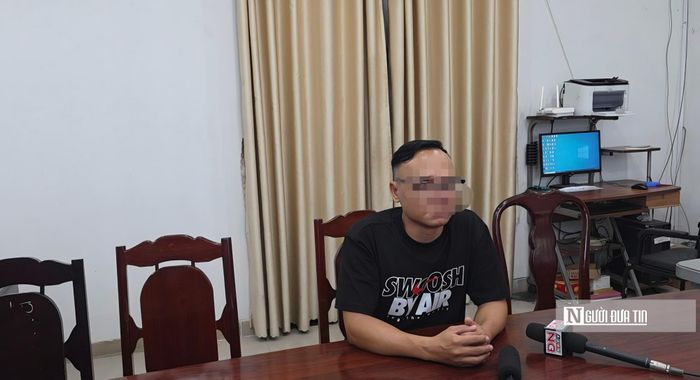 Đối tượng Nguyễn Hoàng Việt (biệt danh Việt Nguyễn, SN 1982) làm việc với cơ quan chức năng liên quan đến vụ sản xuất, phát tán phim “Ơn nghĩa giang hồ” trên mạng xã hội.
